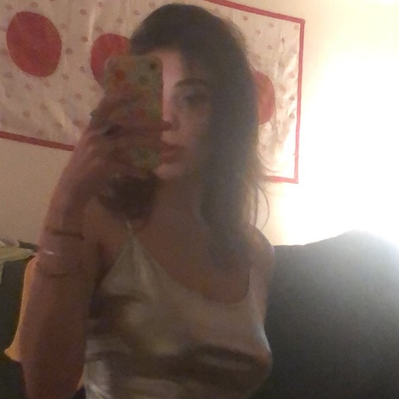 Meet your Posher, Hannah - Picture 1 of 1